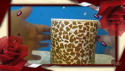 Recycling and decoration with eggshell.,Reciclaje y decoraciòn con cascara de huevo.