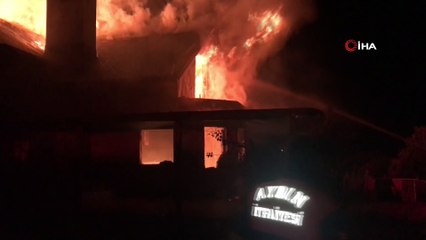 Kuşadası’nda boş villa alev alev yandı