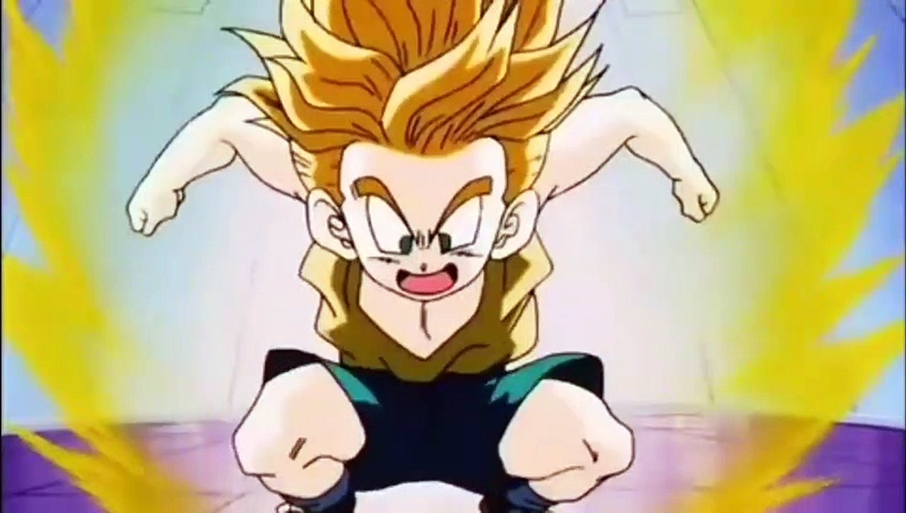 Trunks se transforma en super saiyayin por primera vez