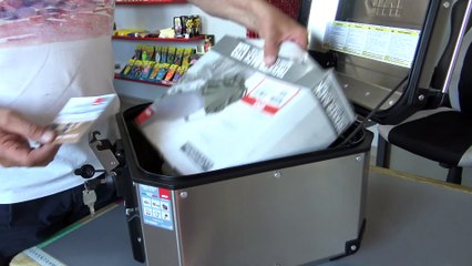 UNBOXING GIVI TOP CASE BMW F 850 GS