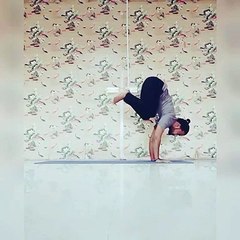 Handstand   Balancing posture