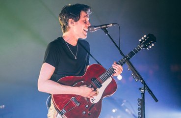 James Bay reveals girlfriend pushed him to pursue music career
