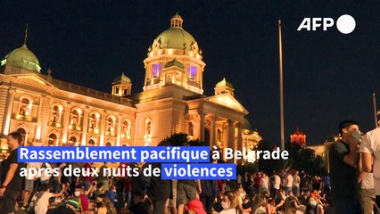 A Belgrade, manifestations pacifiques après deux nuits de violences