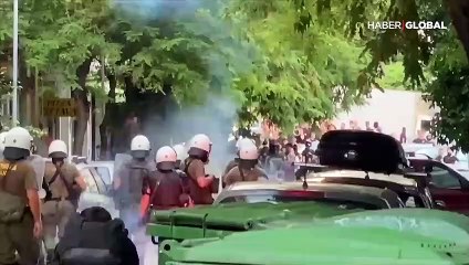 Gösteri yasasını protesto gösterilerinde Atina sokakları karıştı!