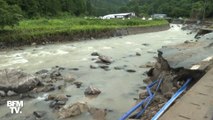 À Takayama au Japon, une route s'effondre après des pluies diluviennes