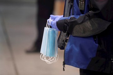 ¿Se convertirá en obligatoria la mascarilla a pesar de la distancia social?