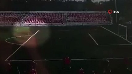 Kalecinin üzerine antrenman sırasında yıldırım düştü