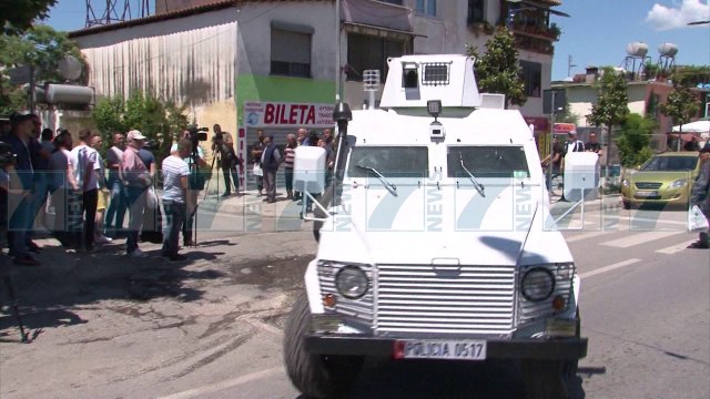 SHBA, MBESHTETJE PER POLICINE, YURI KIM NXIT LUFTEN NDAJ KRIMIT - News, Lajme - Kanali 7