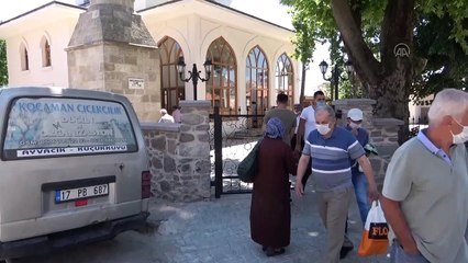 Cuma namazındaki Kovid-19 tedbirlerinden cemaat memnun - ÇANAKKALE
