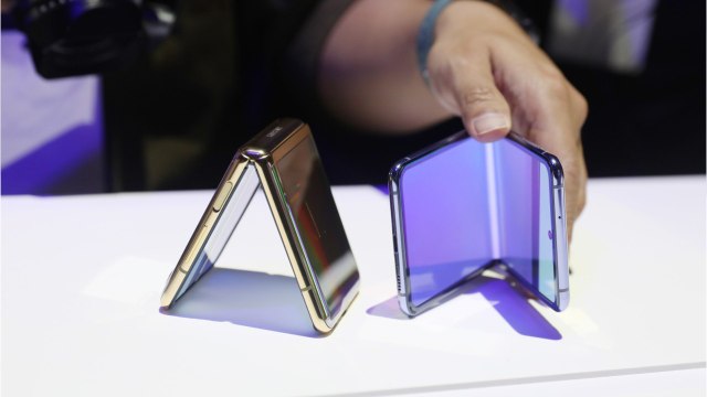 Samsung May Not Include Chargers with New Phones