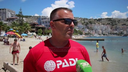 Aksion kundër ndotjes/ Sarandë, aktivistët pastrojnë detin dhe mbjellin lule