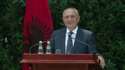 PRESIDENTI META HEDH POSHTE MARREVESHJEN ME PS