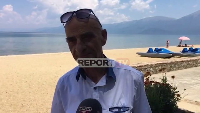 Pushuesit nuk braktisin qytetin e liqenit, Report Tv takon në Pogradec Ceken: Shëtitja e mbrëmjes