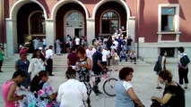 Nuk figurojnë në listat e dëmshpërblimit për tërmetin, qytetarët i zënë derën bashkisë Durrës