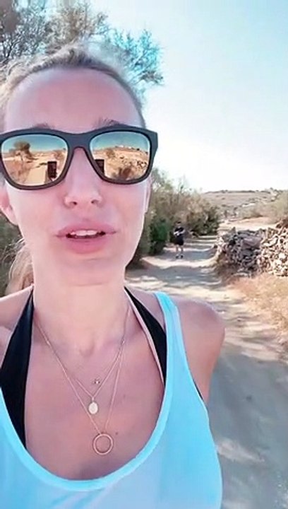 Έτσι η Κάτια τρολάρει τον Σάκη! Αυτό είναι το μαγικό μέρος των διακοπών τους