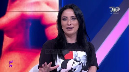 Përdor foton e profilit për të tërhequr të ftuarit, gazetarja sportive e thotë troç