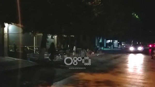 Ora News - Sherr dhe rrahje me mjete të forta në Elbasan, një i plagosur