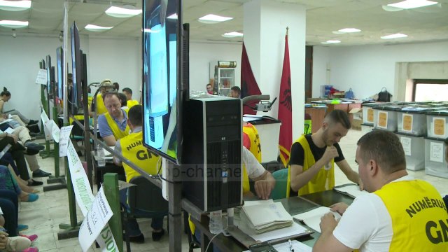 Kodi zgjedhor/ Pakti mes PS-PD e LSI dorëzohet pasi i mbaroi afati komisionit të reformës