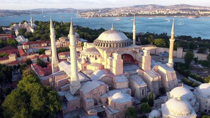 Drone - Ayasofya önünde sevinç gösterileri (2) - İSTANBUL