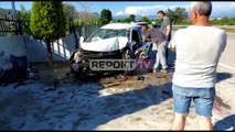Report TV -Aksident në rrugën Elbasan-Peqin, makina përplaset me bordurën