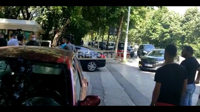 Report TV -Pas Ramës dhe Ruçit, Hoti në selinë e PD-së për të takuar Lulzim Bashën