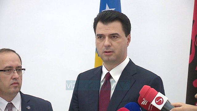 Hoti: Basha u zotua se do të heqë taksën e Rrugës së Kombit - News, Lajme - Vizion Plus