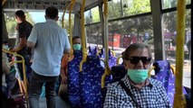 Report TV -Nesër me urban në Tiranë, gjobiten pasagjerët pa maskë,shpërndarja e aboneve nis në gusht