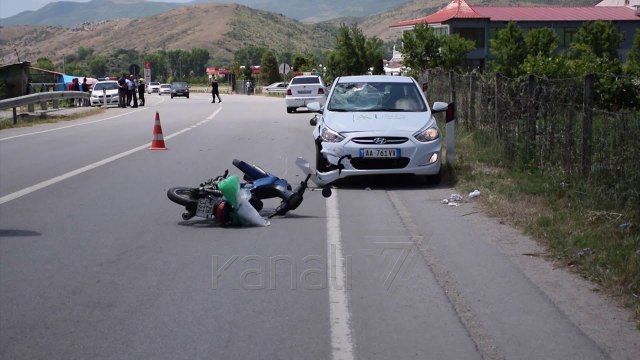 DY AKSIDENTE ME 4 TE PLAGOSUR, SHKAK SHPEJTESIA DHE MANOVRIMET - News, Lajme - Kanali 7