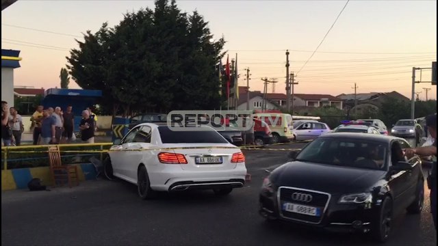 Report TV - Aksident në Lezhë! Përplasen dy mjete dhe motori, plagosen tre persona