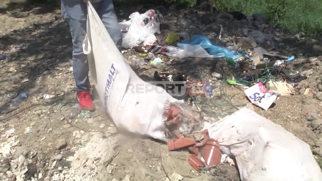 Report TV në lumin Tërkuzë në Kamëz/ Mbetje të hedhur vend e pa vend, nuk ka asnjë kosh! (VIDEO)