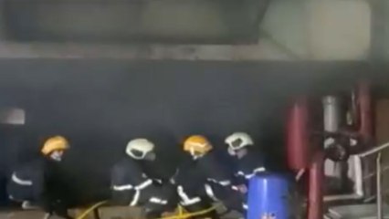 Mumbai: Fire at a shopping center in Borivali west