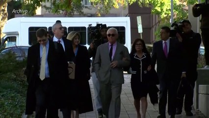 Trump conmuta la pena de prisión de su amigo Roger Stone