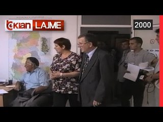Zyra e emigracionit ne Tirane - (18 Korrik 2000)