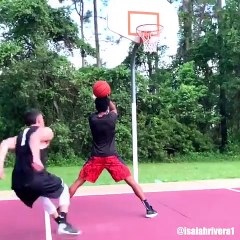 Vous n'avez jamais vu ce dunk auparavant