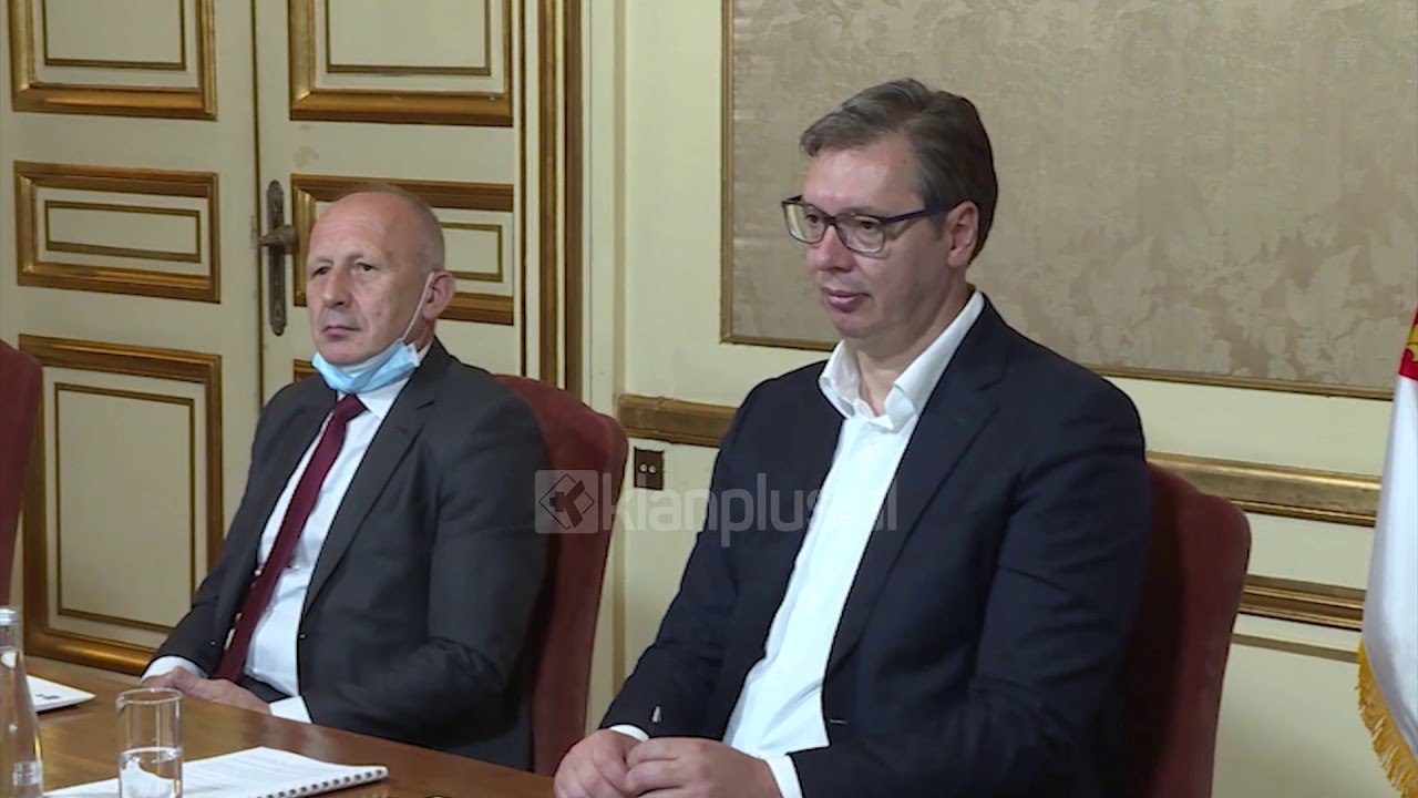 Vijojne protestat e dhunshme ne Serbi | Lajme-News