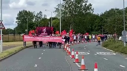 Nissan workers protest over changes to pension scheme