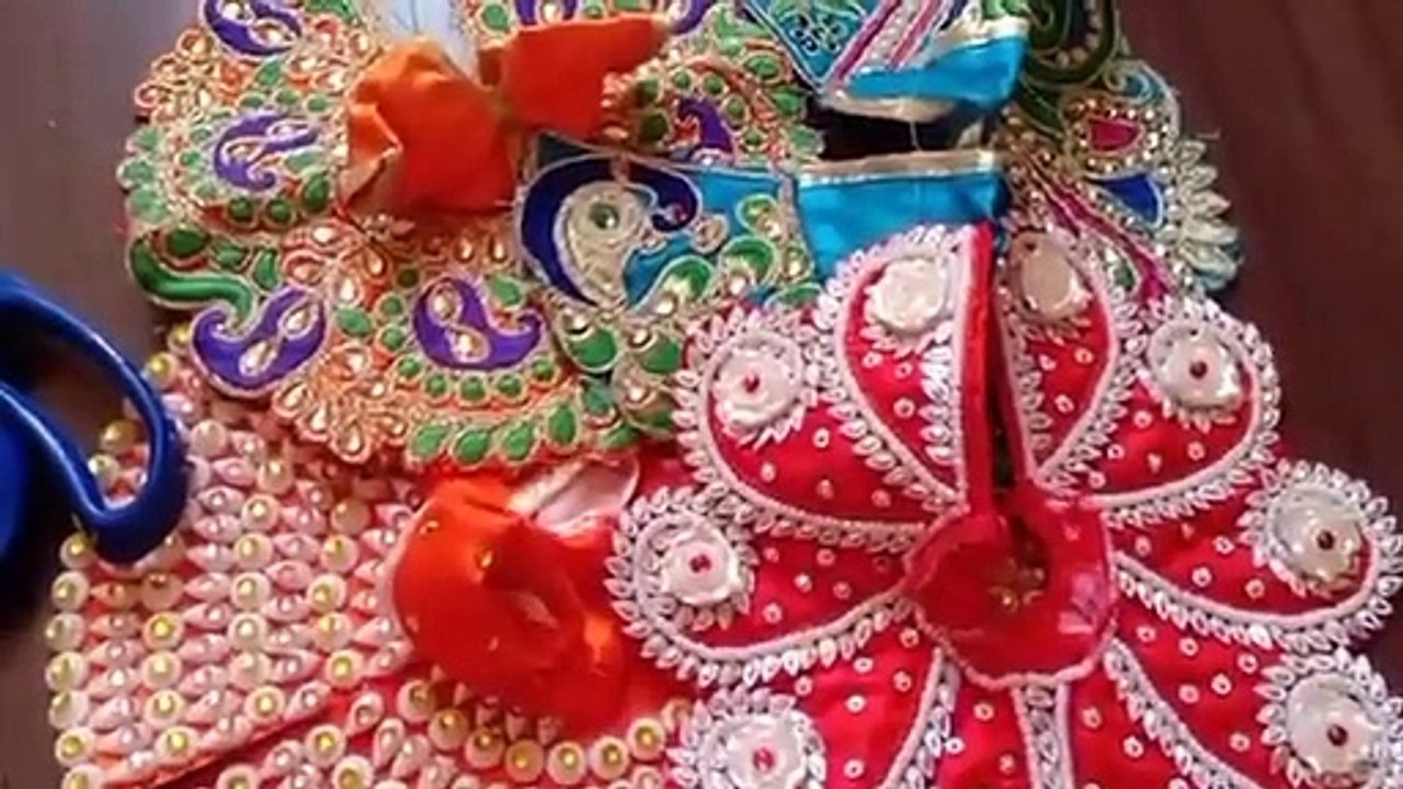 भगवान की पुरानी पोशाक से बनाएं डेकोरेटिव आइटम । Atharva's Kitchen