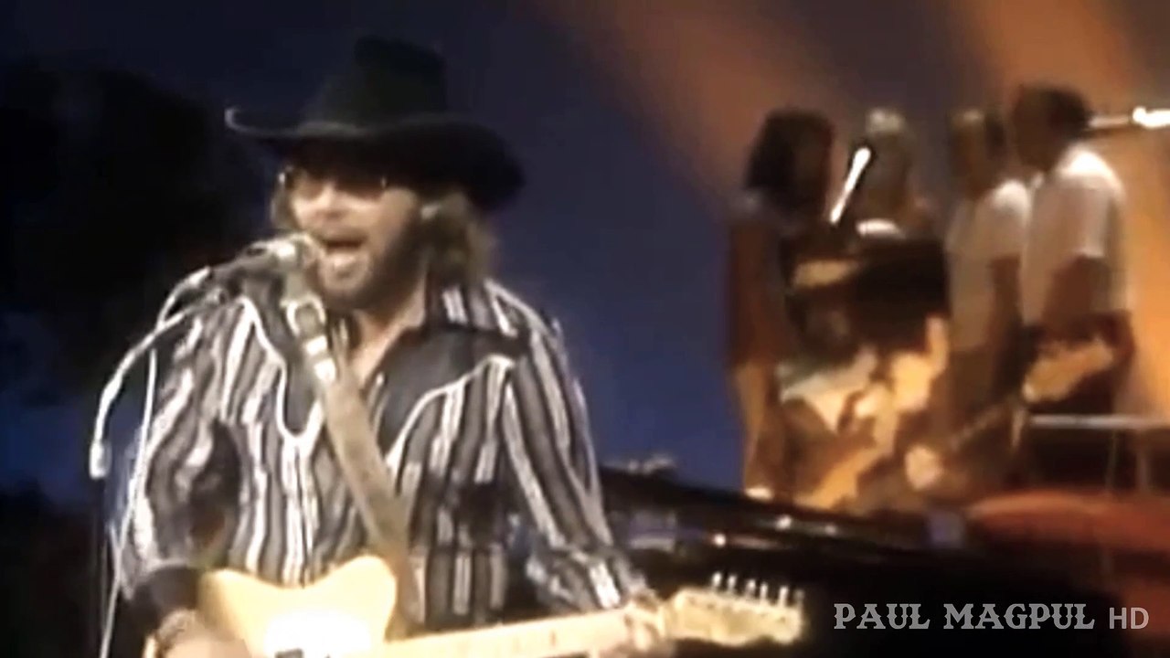 Hank Williams Jr. (HD) -  "Family Tradition" (1983)