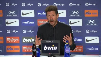 Simeone: "Se me pone la piel de gallina explicándolo, en el campo no hay gente, pero sí está el alma de ellos"