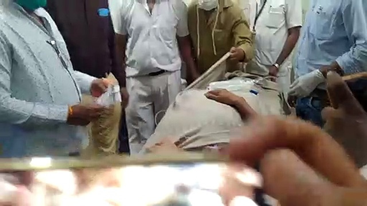 उज्जैन: जमीन विवाद के चलते खाचरोद तहसील में महि...