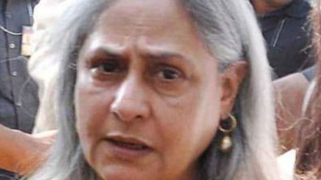 Amitabh Bachchan, Abhishek, Aishwarya और Aaradhya के बाद Jaya को Corona का खतरा ? | FilmiBeat