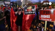 اسرائيليون يتظاهرون احتجاجا على تعامل الحكومة مع تداعيات أزمة كورونا