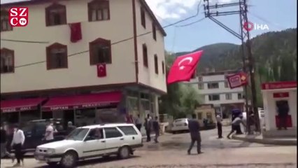 Operasyondaki Mehmetçiğe cami hoparlörlerinden çaldıkları ezgiyle destek verdiler