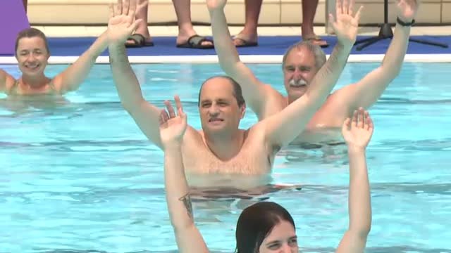 Torra se moja por la esclerosis múltiple