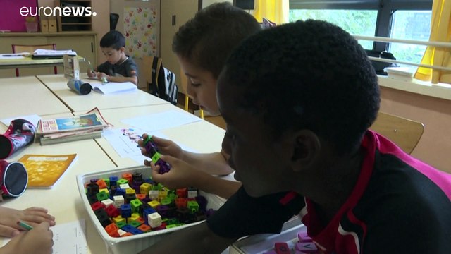 En France, des « vacances apprenantes » pour une partie des élèves