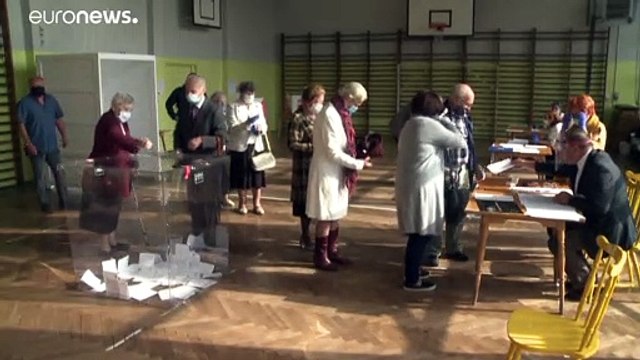Apretada segunda vuelta de las presidenciales polacas entre Duda y Trzaskowski