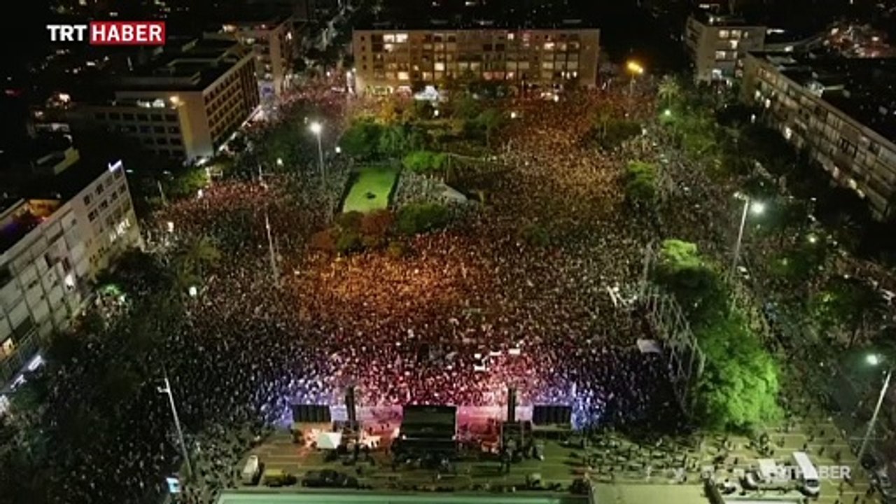 Binlerce İsrailli, Netanyahu hükümetini protesto etti