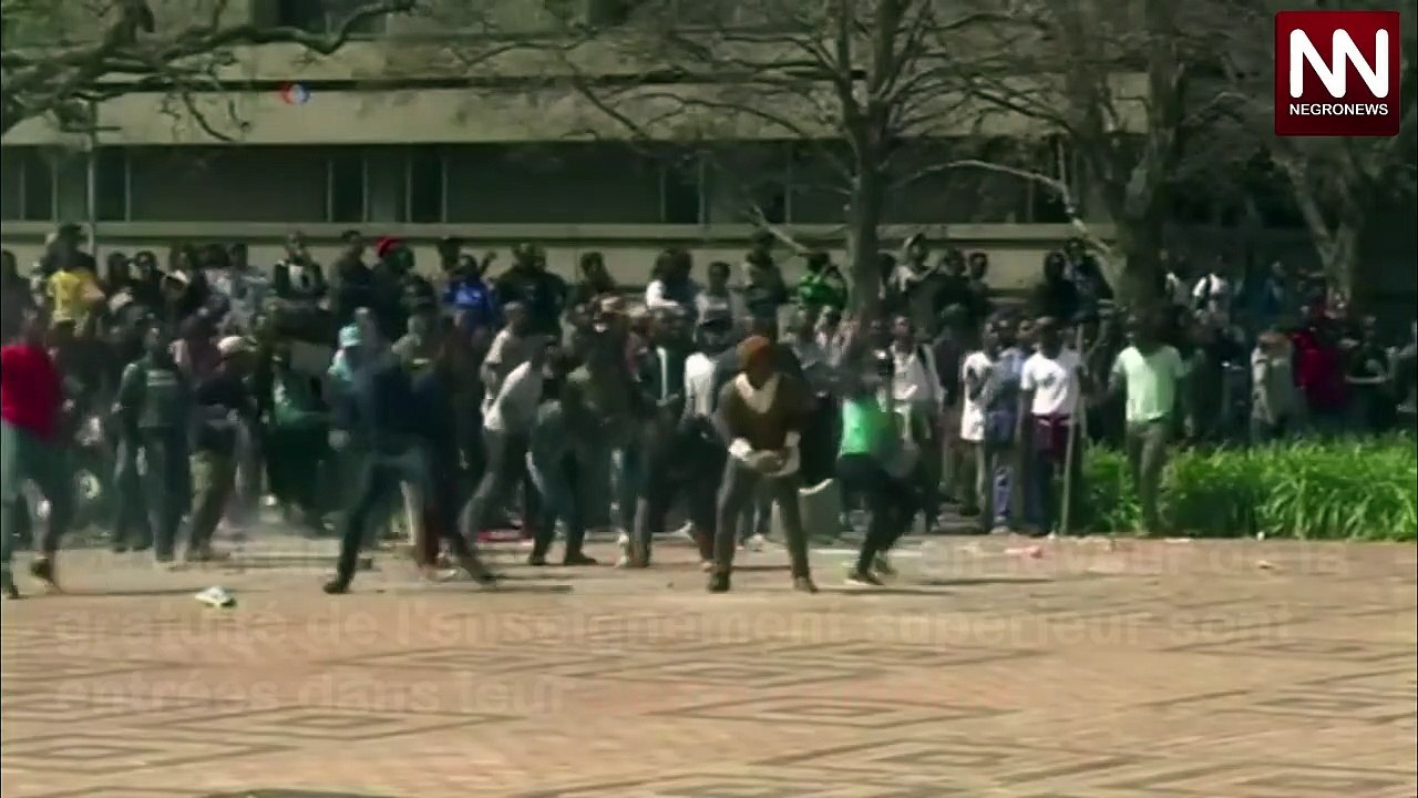 [ACTUALITÉ] AFRIQUE DU SUD : MANIFESTATIONS CONTRE LA HAUSSE DES FRAIS UNIVERSITAIRESPour en savoir plus :http://negronews.fr/2016/09/20/actualite-afrique-du-sud-manifestations-contre-la-hausse-des-frais-universitaires/
