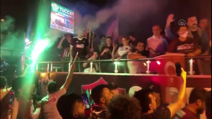 Şampiyon Hatayspor kente giriş yaptı