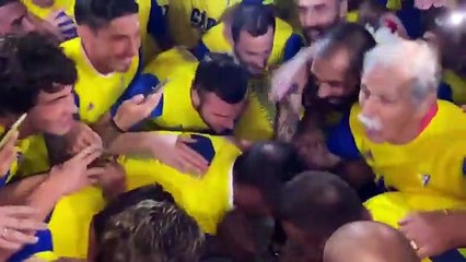 El @Cadiz_CF celebra el REGRESO a Primera 15 años después
